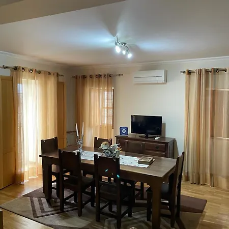 Cantinho Da Estrela * سيا