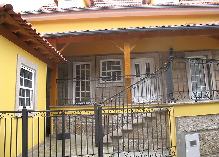 Cantinho Da Estrela * سيا